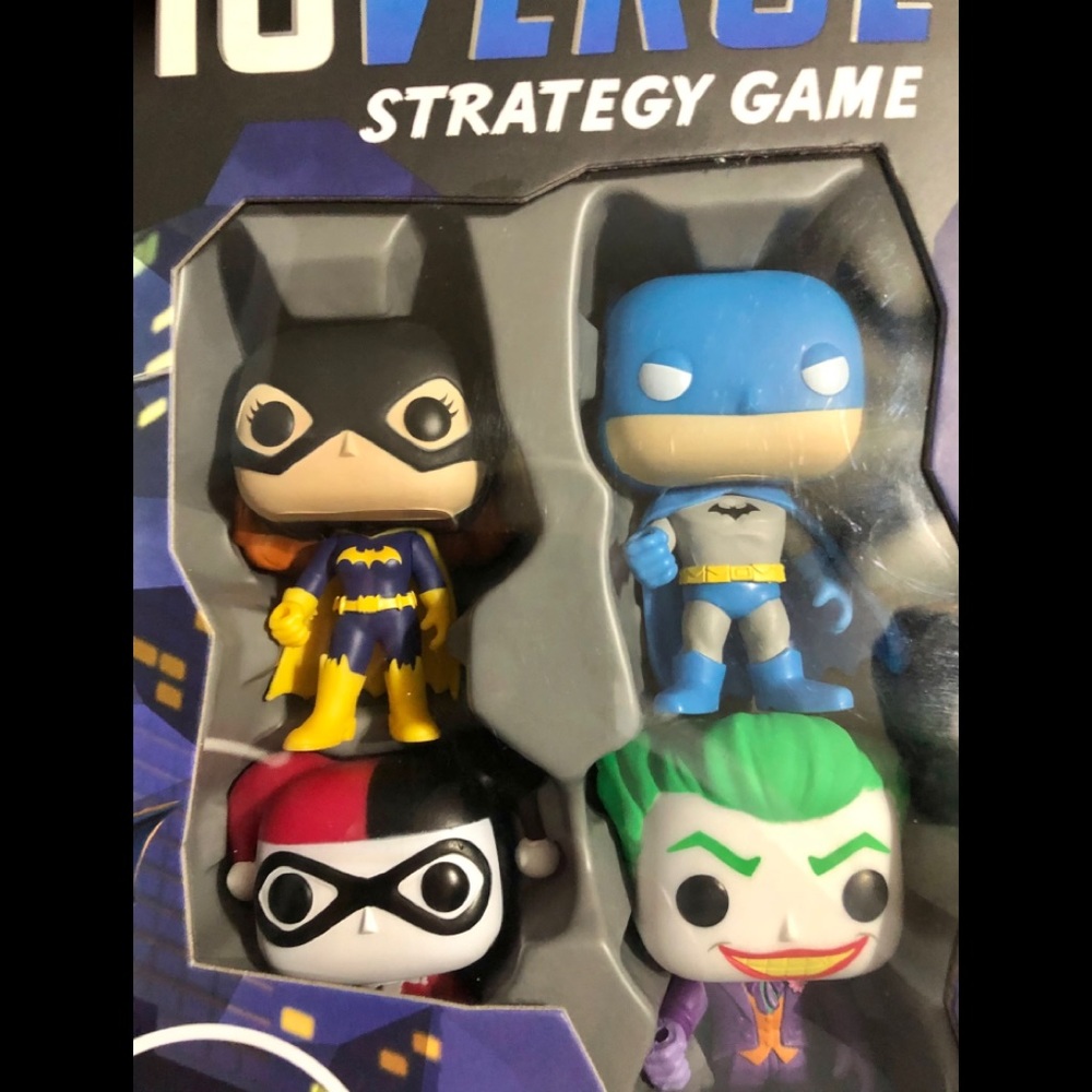 Funko Verse Strategy Game- DC - Picture 3 of 9